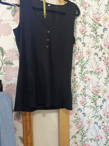 Black Quarter Button Tank