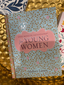 1 Minute Devotionals for Young Women
