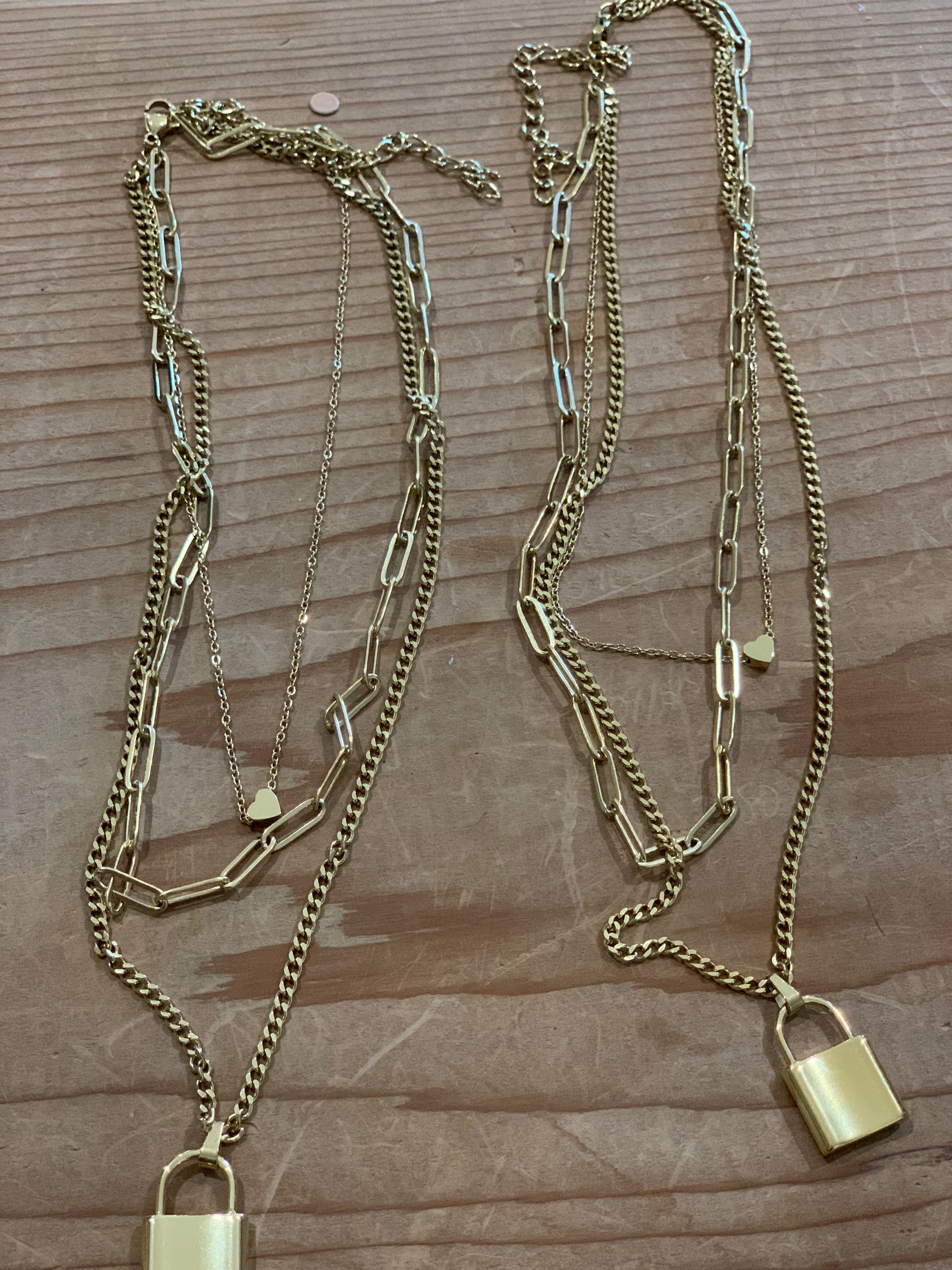 Gold locket nacklace