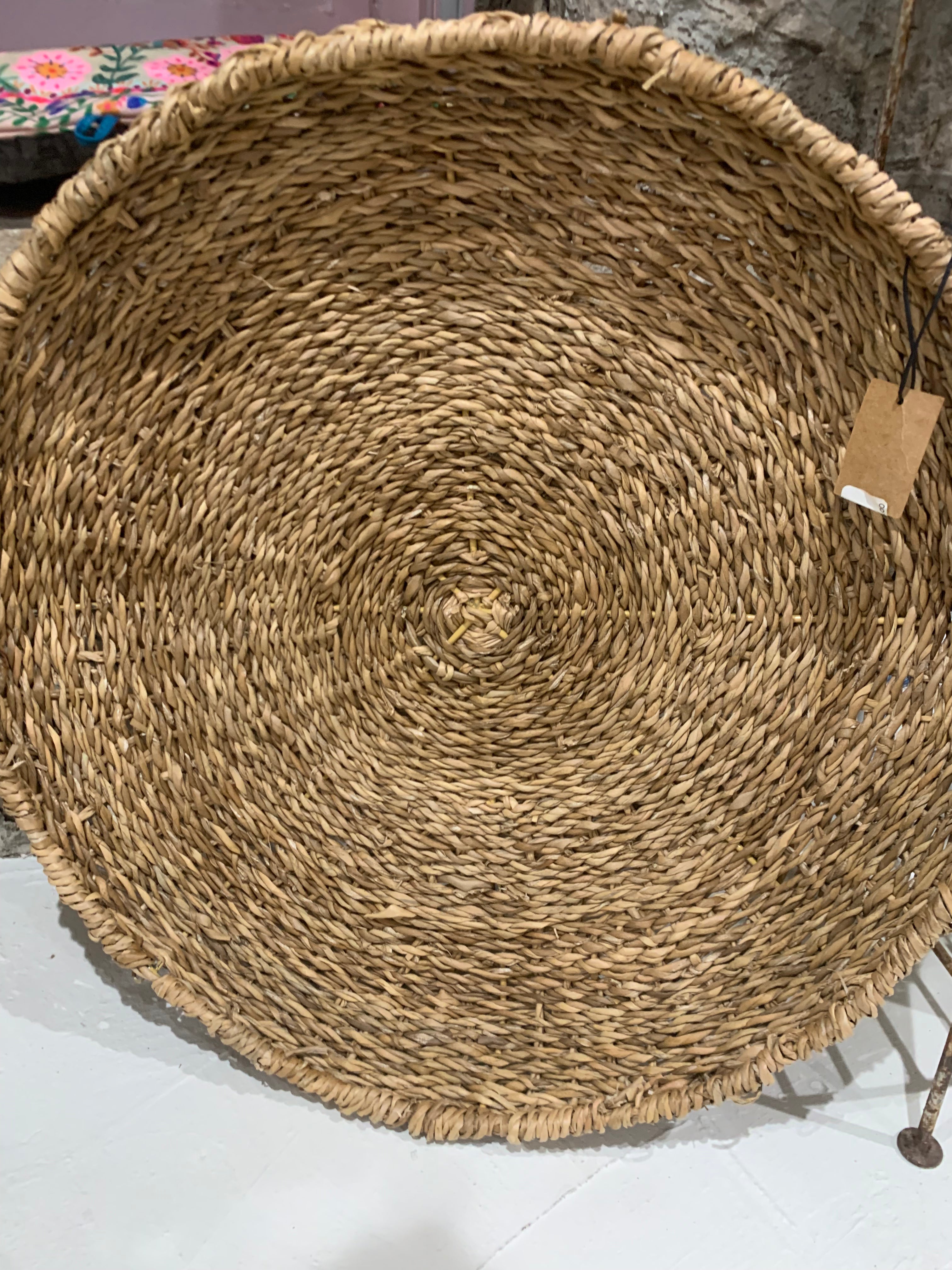 Round Wicker- Large