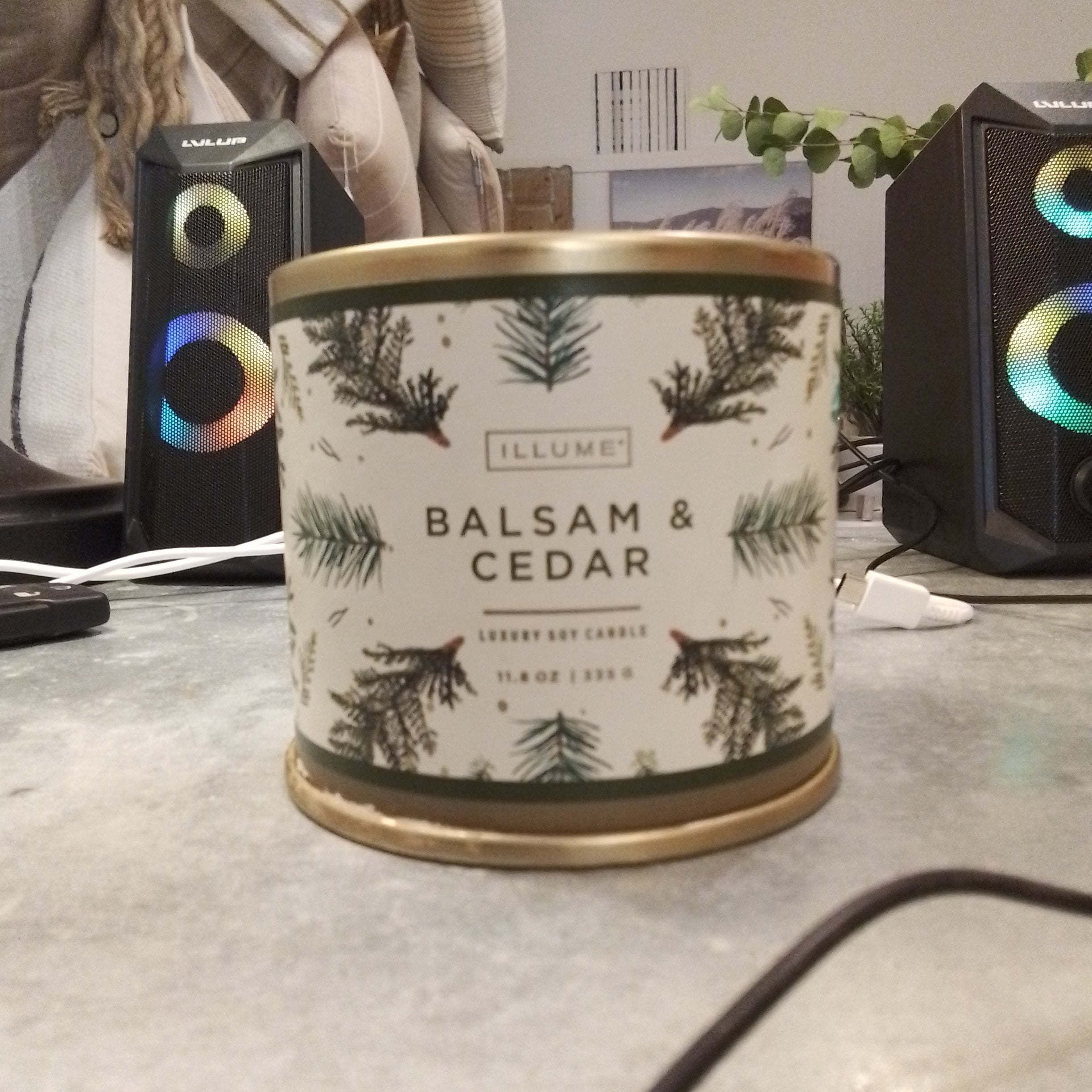 Illume Balsam Cedar Large Tin Candle