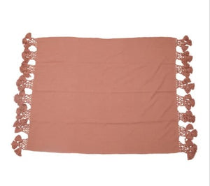 DF5145  Woven Cotton Slub Throw with Crochet and Tassels