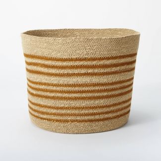 KNK038  Soft Striped Seagrass Basket
